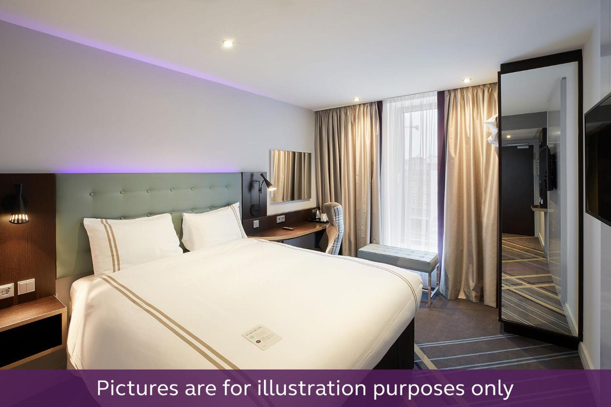 Premier Inn Hamburg City Millerntor Buitenkant foto