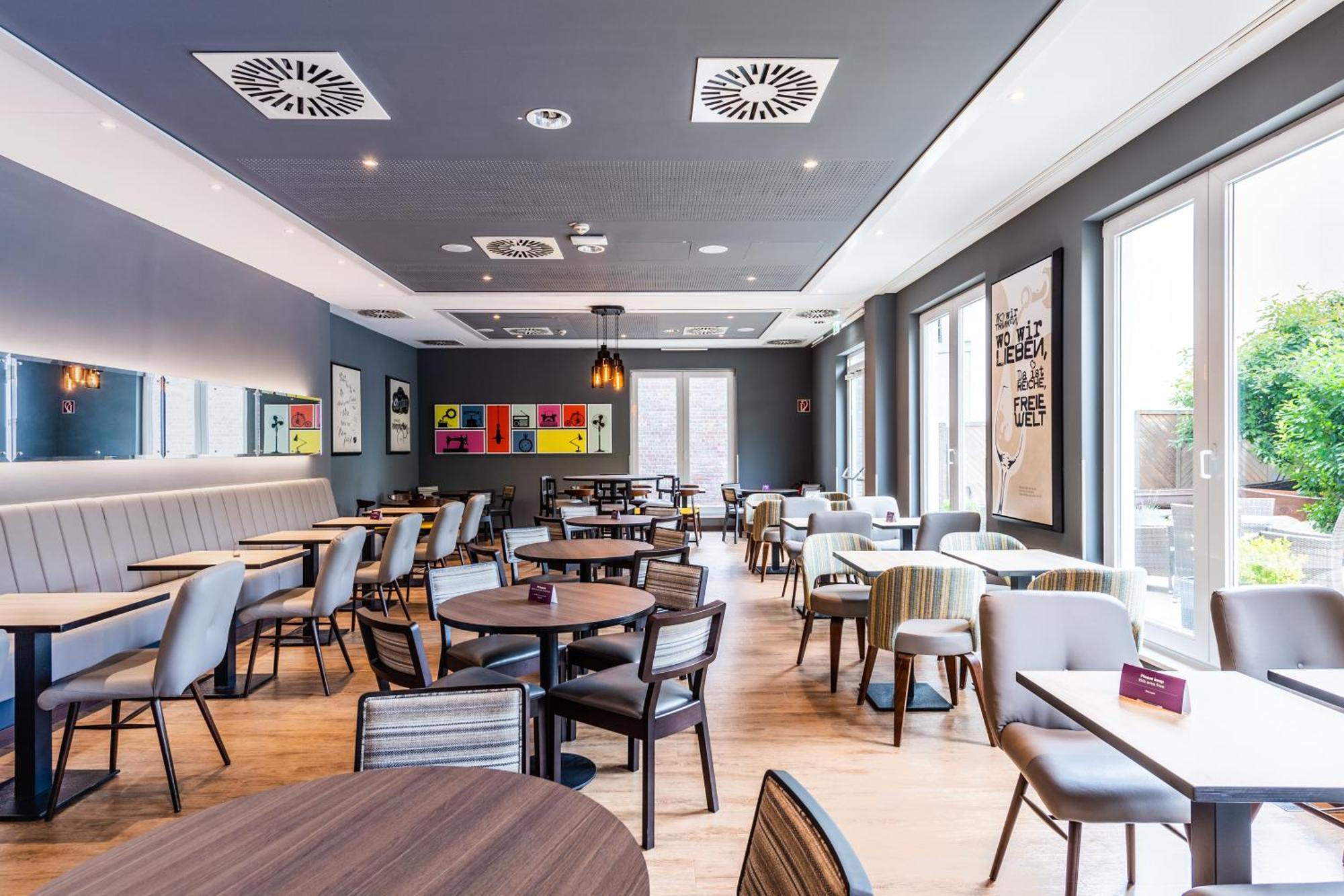 Premier Inn Hamburg City Millerntor Buitenkant foto